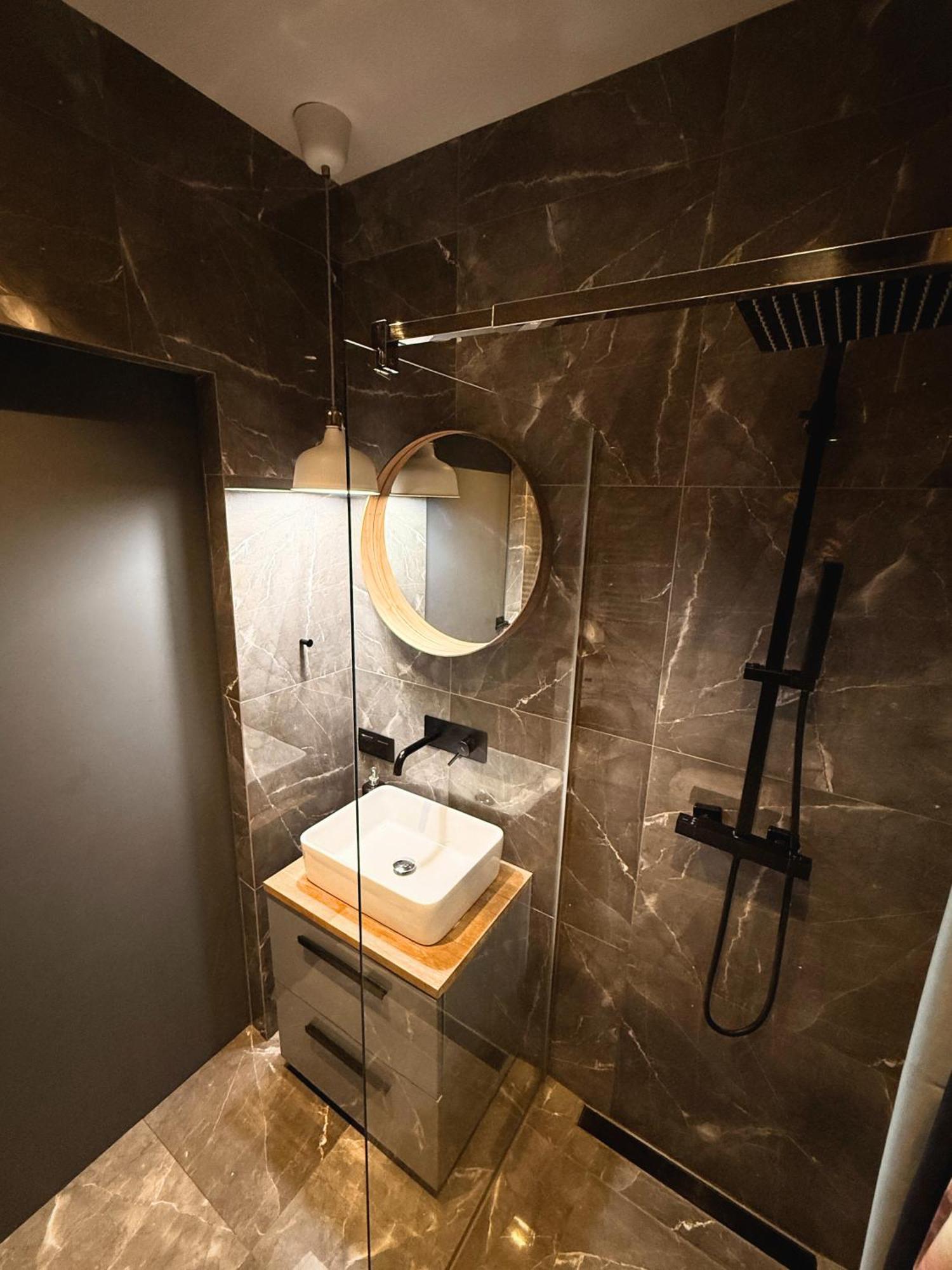 Apartament Bubble Z Darmowym Parkingiem Torun Bagian luar foto